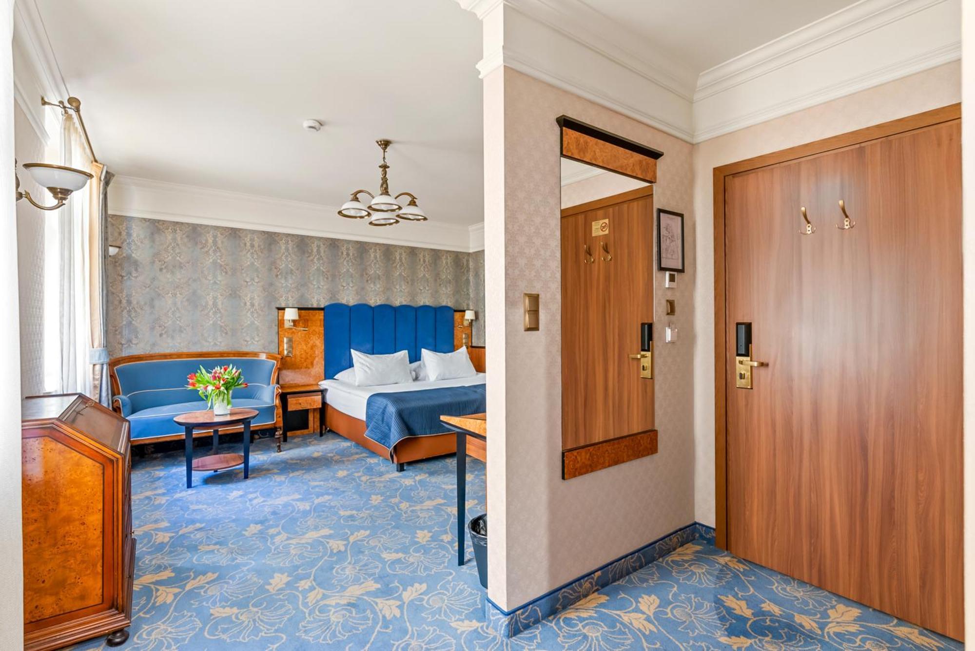 Hotel Diament Plaza 4*
