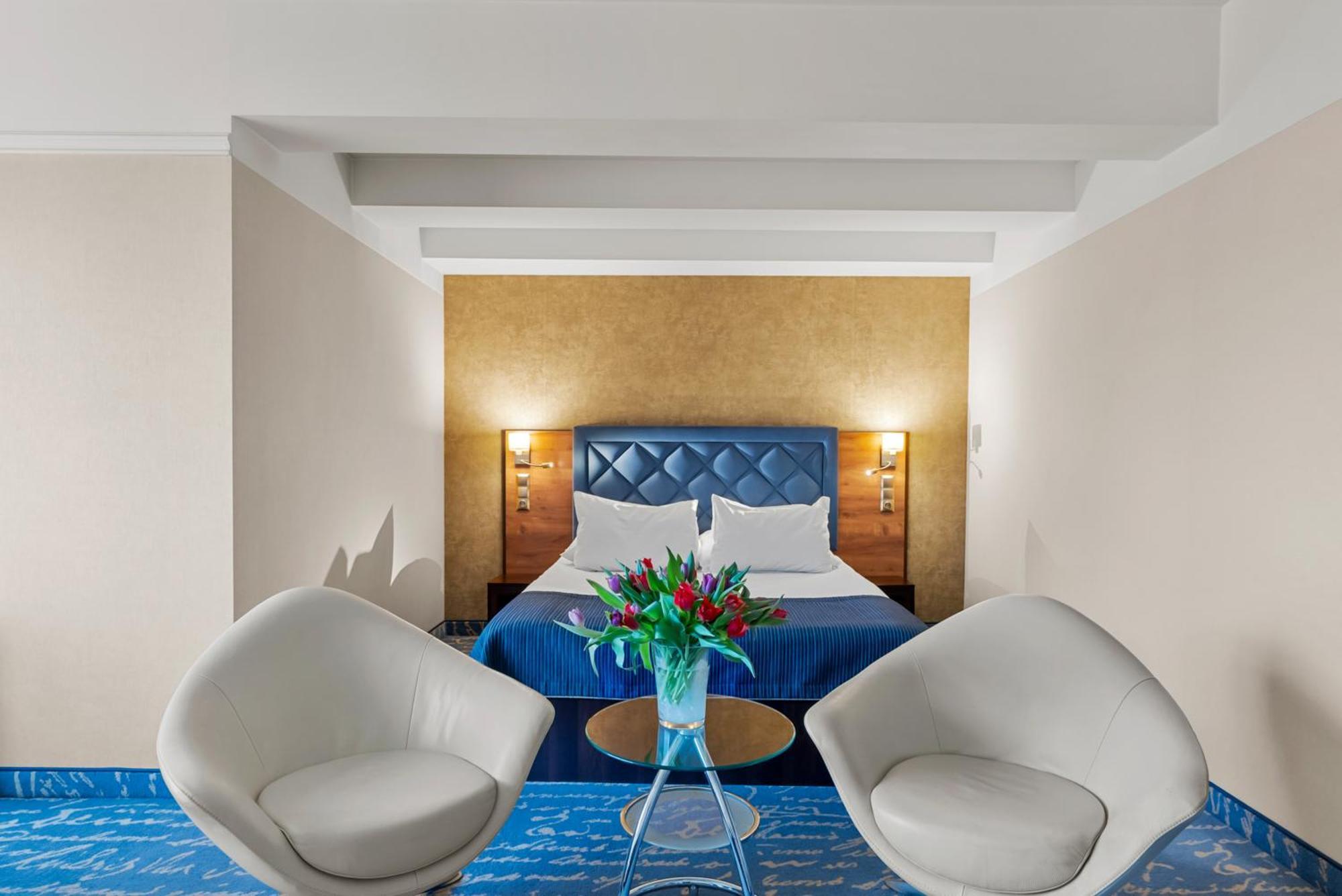 Diament Plaza Hotel