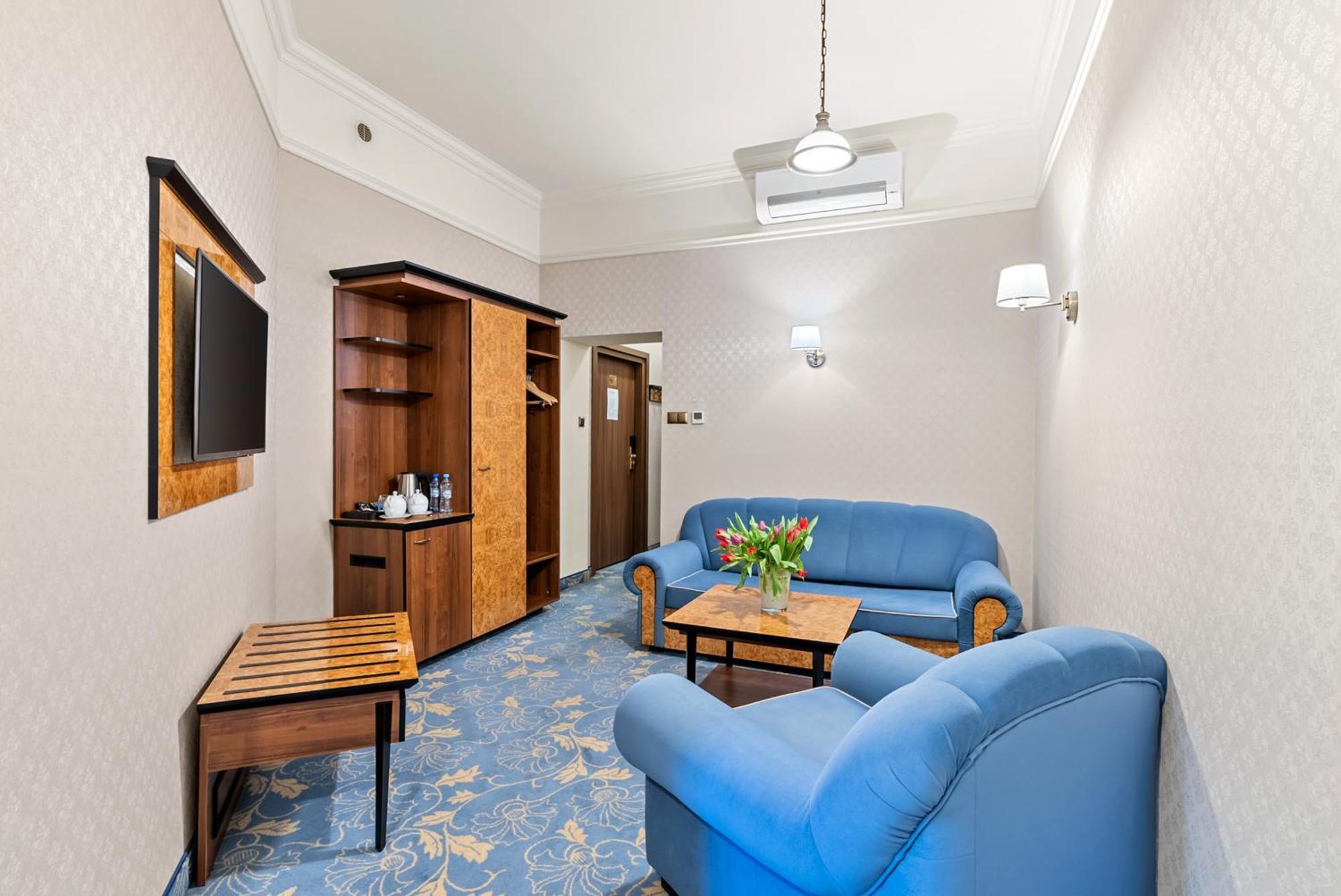 Diament Plaza 4*
