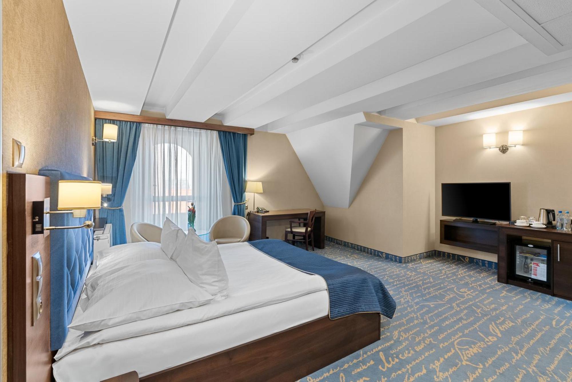 Hotel Diament Plaza