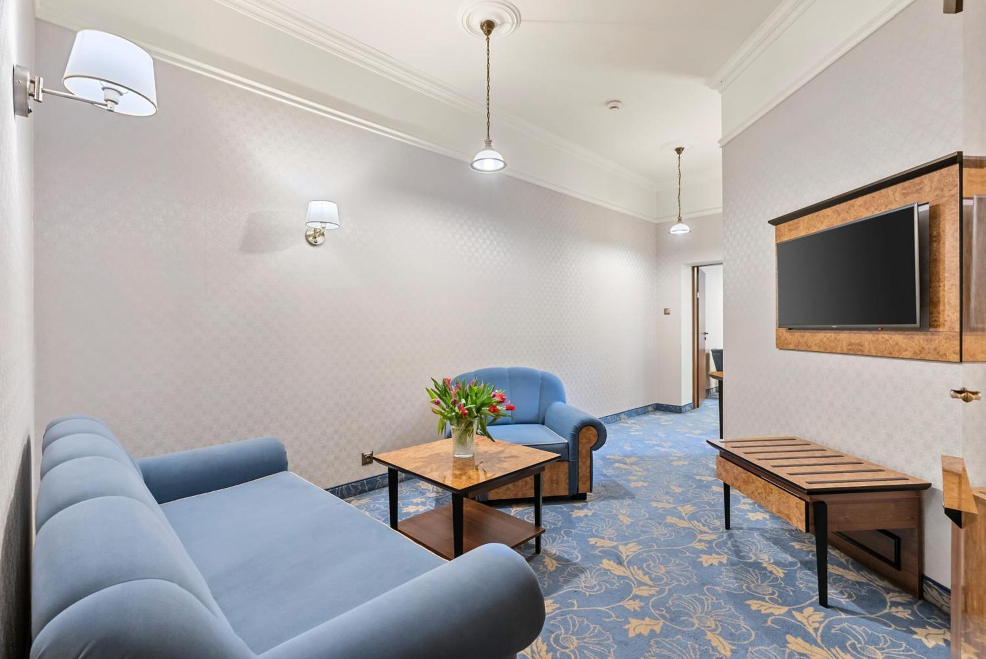Hotel Diament Plaza